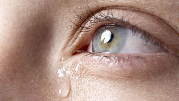 Augentropfen gegen Tränenfluss bei älteren Menschen. Bewertungen, Preis