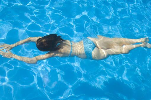 Yüzme, omurga için yararlıdır